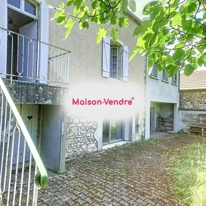 Maison 6 pièces Bézenet à vendre